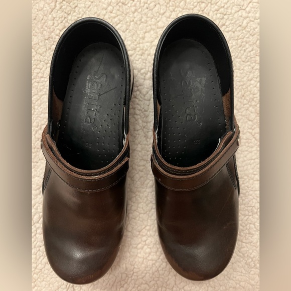 Sanita Cori brown leather clog w strap - Picture 13 of 16